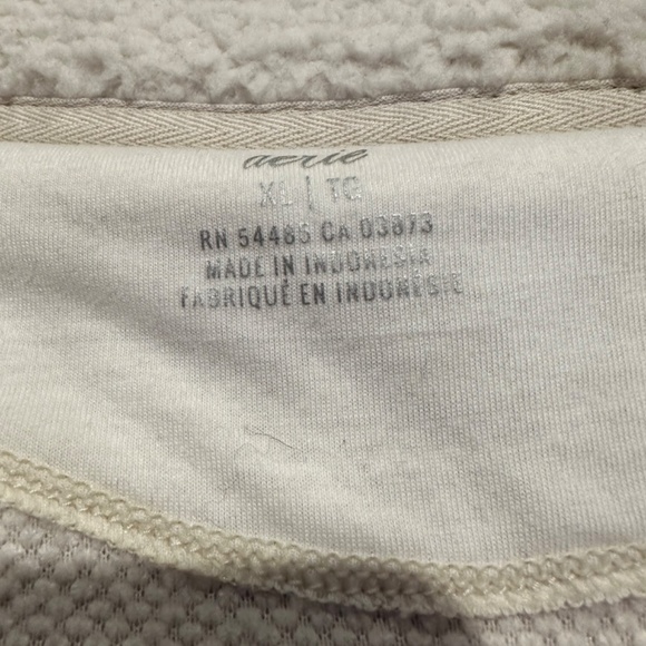 Aerie Soft and Cozy Sherpa Pullover - Picture 3 of 3
